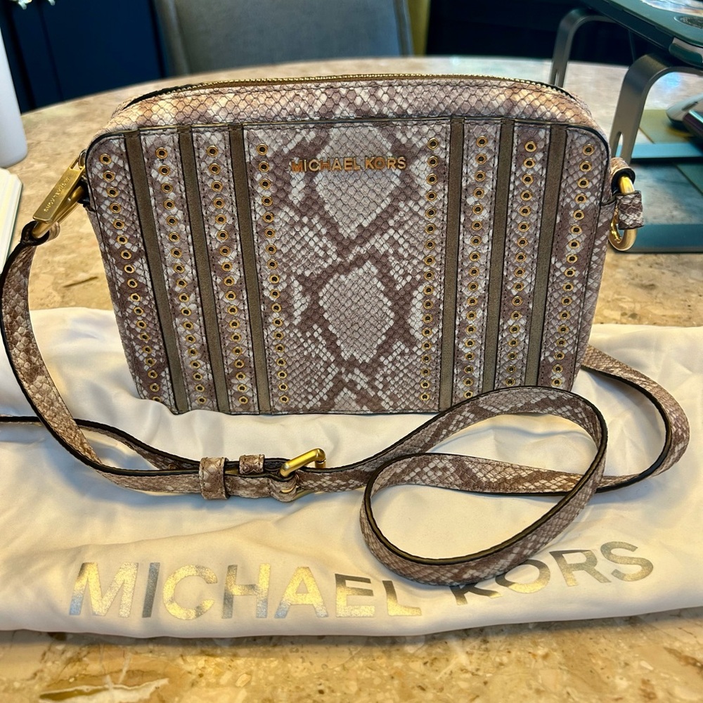✨EUC✨ Michael Kors Snakeskin & Grommets Crossbody